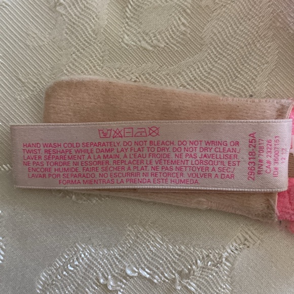 Victoria Secret Dream Angels push up pigeonnant padded PINK LACE bra 34B - Picture 12 of 15